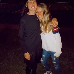 Meet your Posher, Madeline